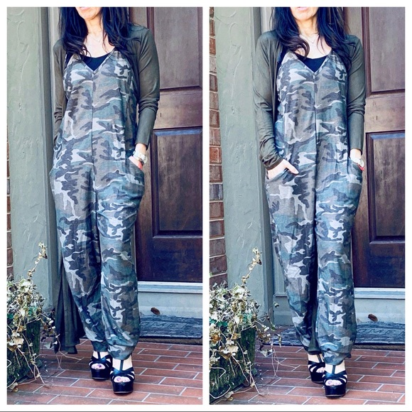 ✨LAST ONE✨Camouflage tank jumpsuit - Picture 2 of 7